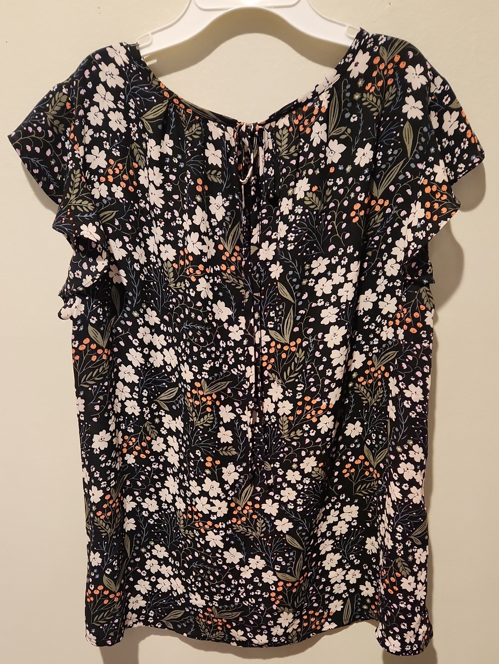 ❤️ NWT! LOFT FLORAL FLUTTER SLEEVE FLOWY BLOUSE / TOP, MEDIUM - Picture 9 of 10